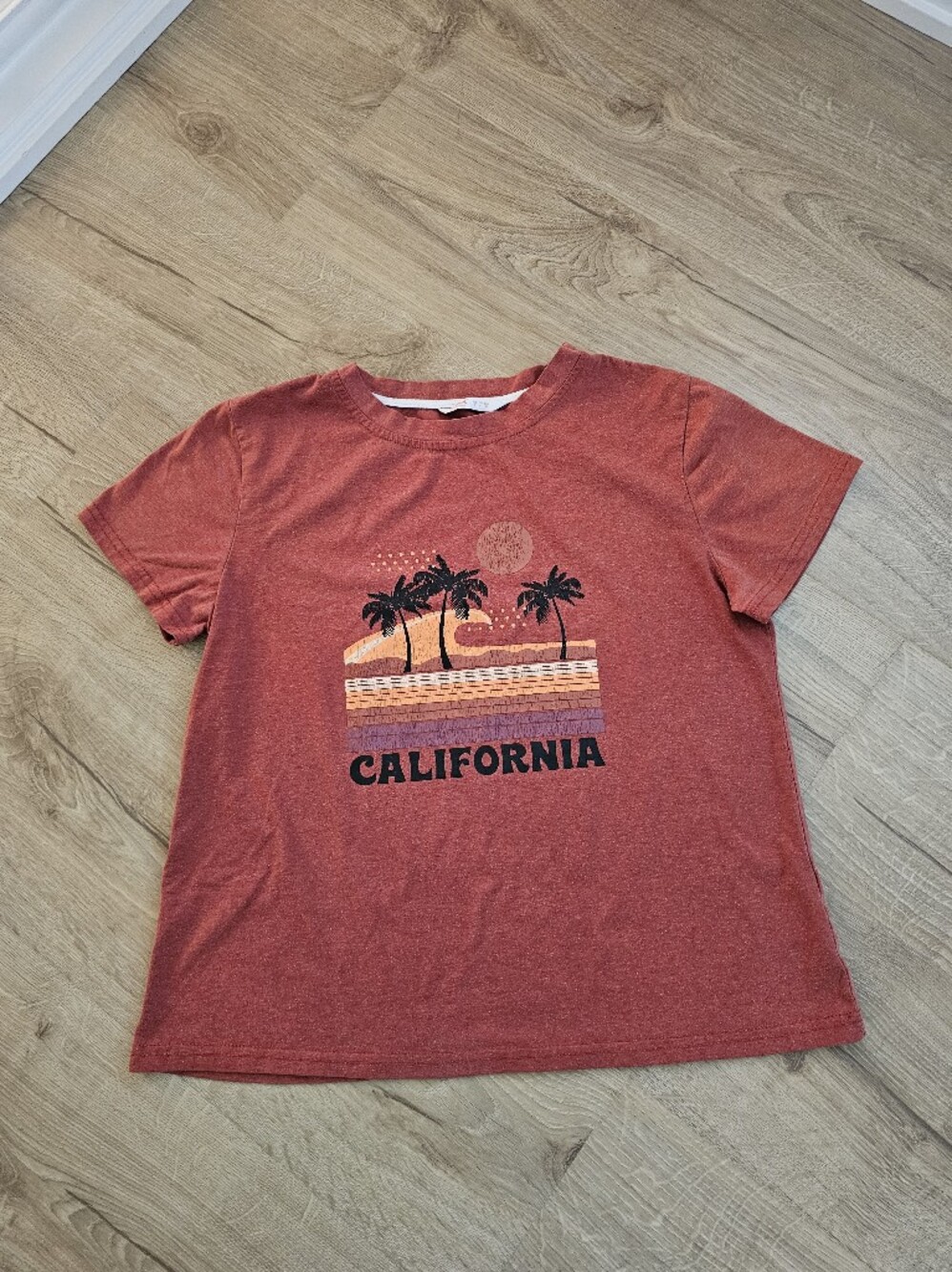 ROMWE Rust Red California Graphic Tee